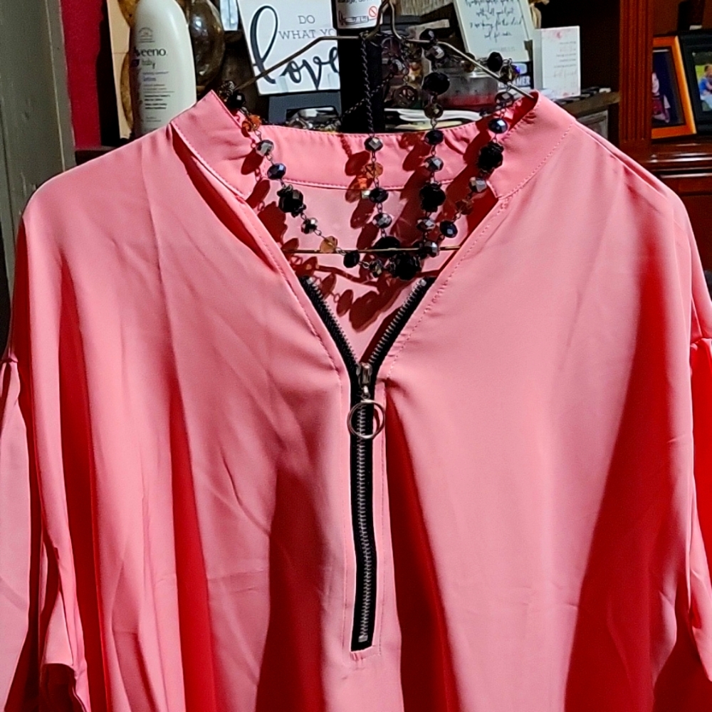 Blouse and necklace